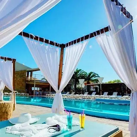 Island Maldives Apartment Kavos
